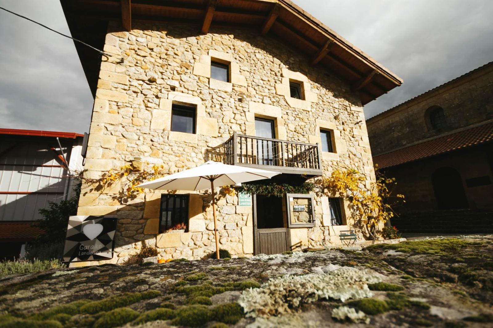 Hotel Garaiko Landetxea Durango Esterno foto